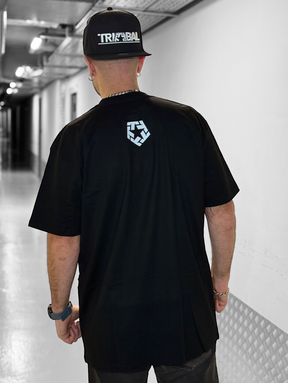 Футболка Tribal color logo