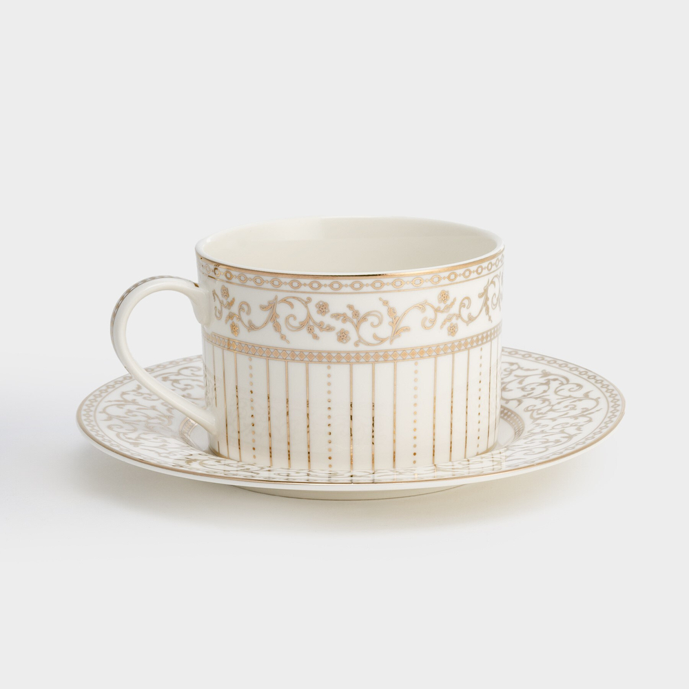 Чайная пара 220 мл с золотистым орнаментом фарфор