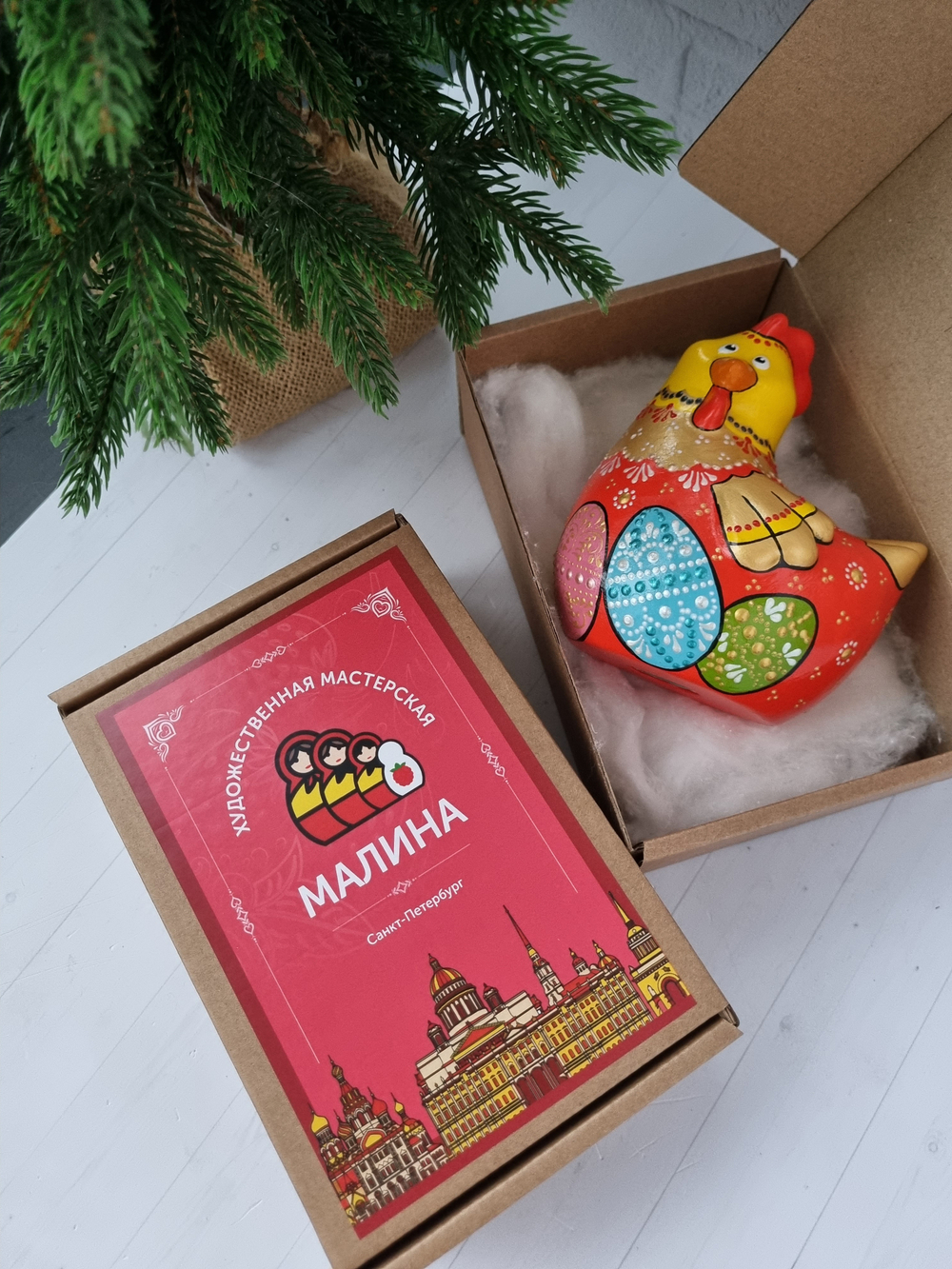 Курочка пасхальеая, фигурка из фарфора