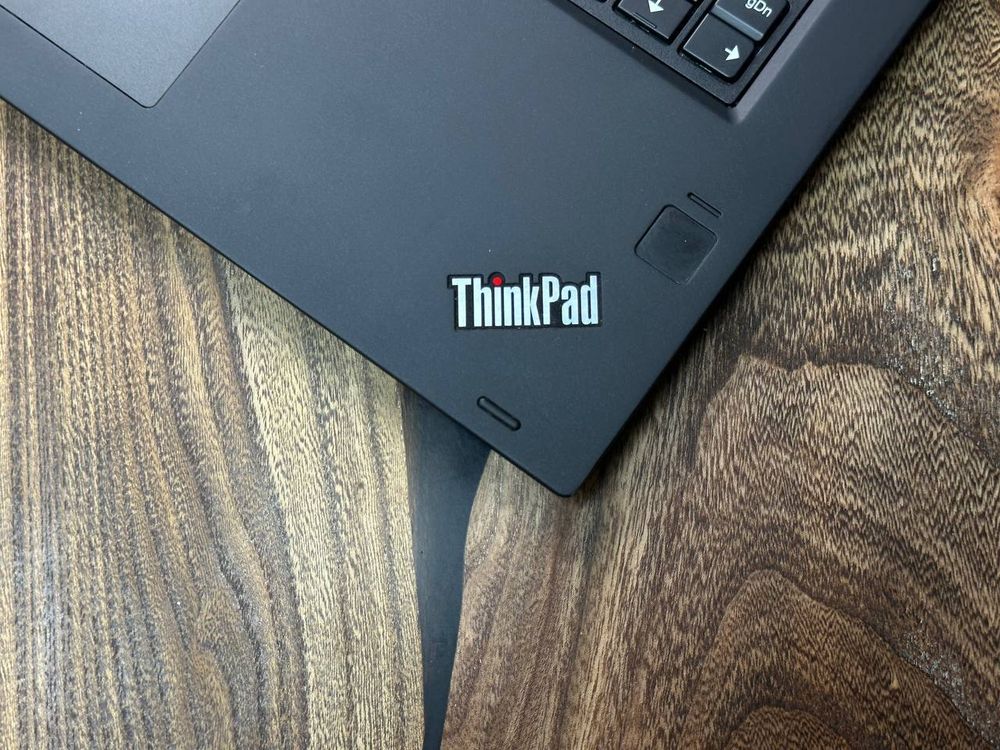 13.3" Ноутбук Lenovo Thinkpad X380 Yoga (1920x1080, Intel Core i5-8350U, RAM 16ГБ, SSD 256ГБ, Intel UHD Graphics 620, Win 10 Pro)