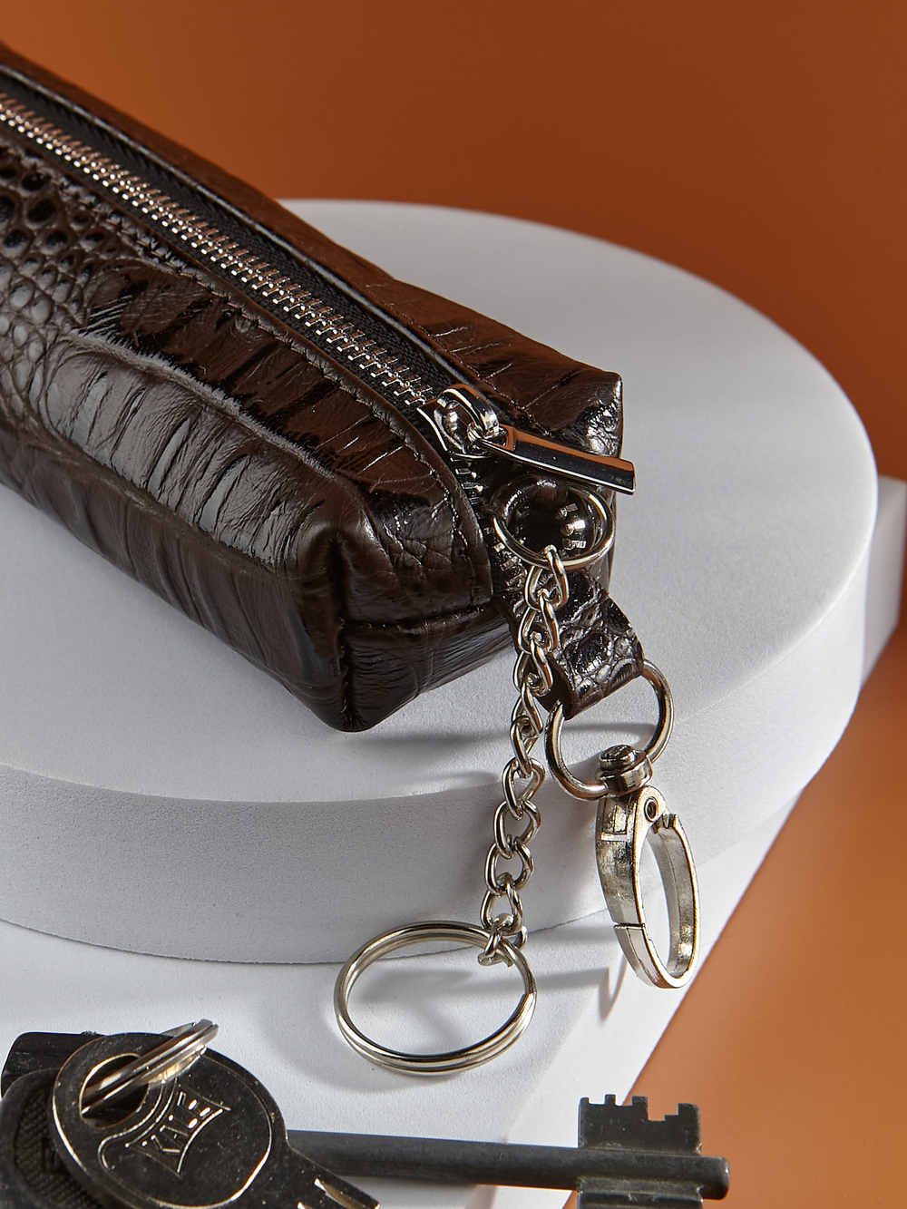 Ключница кожаная