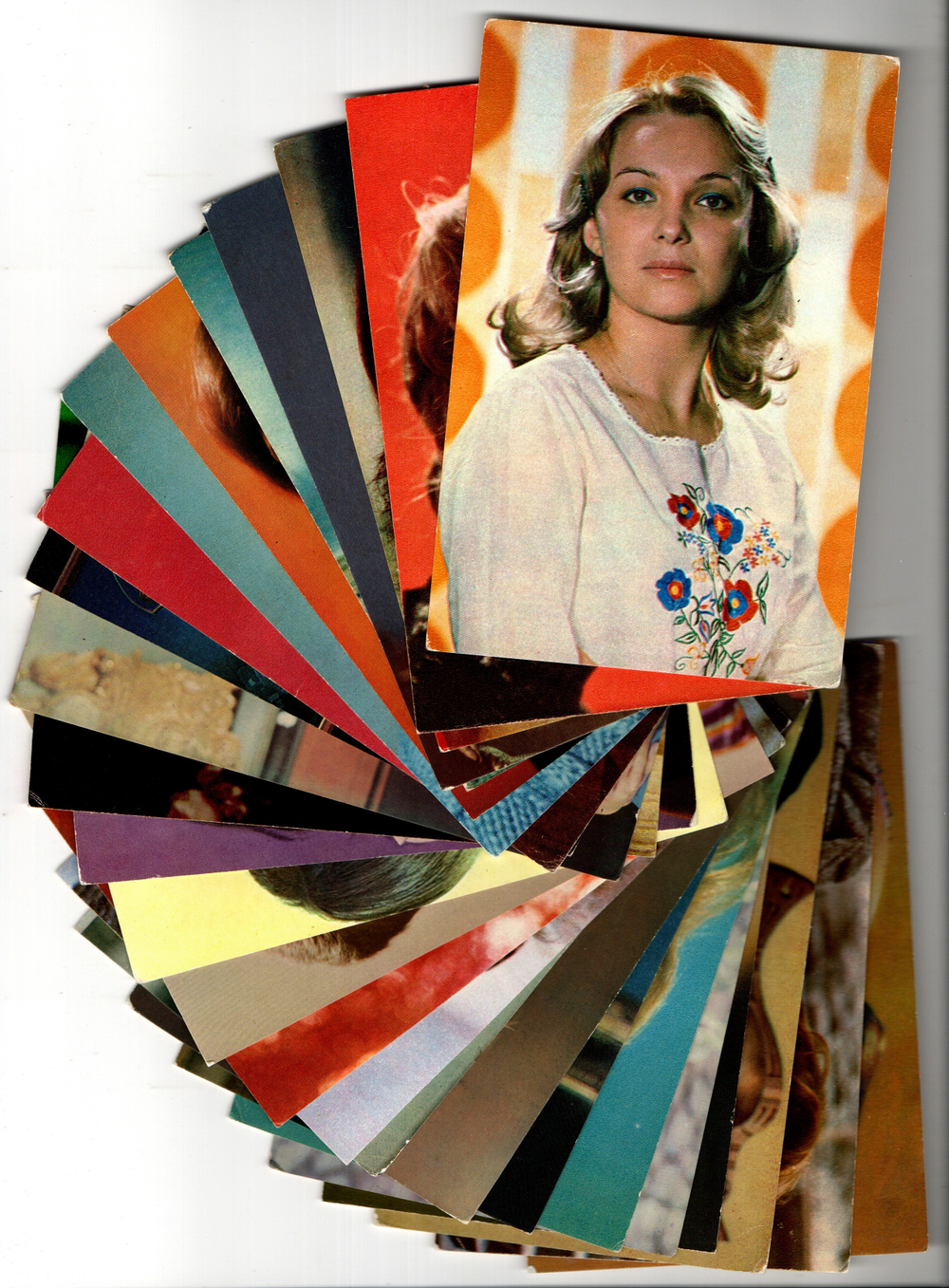 №76 Открытки Артисты и актёры СССР 1970–1980-е г. 25 штук. Цветные, чистые, без повторов