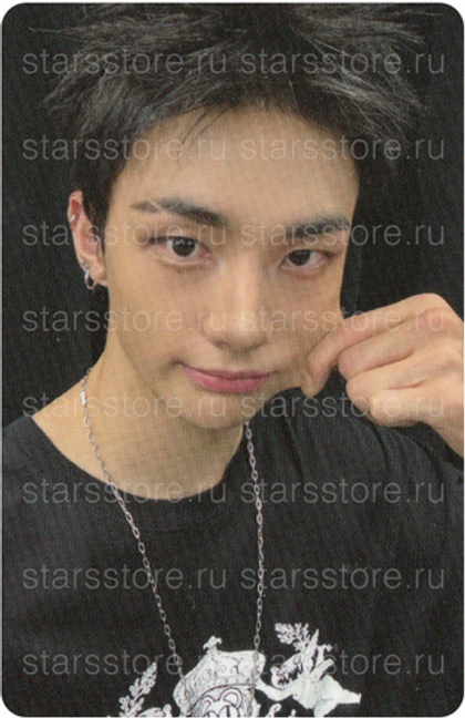 Фотокарта Hyunjin STRAY KIDS - KARMA (Apple Music)