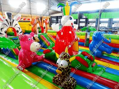 Коммерческий надувной батут "Зверята на радуге" 10*7*2.8 м