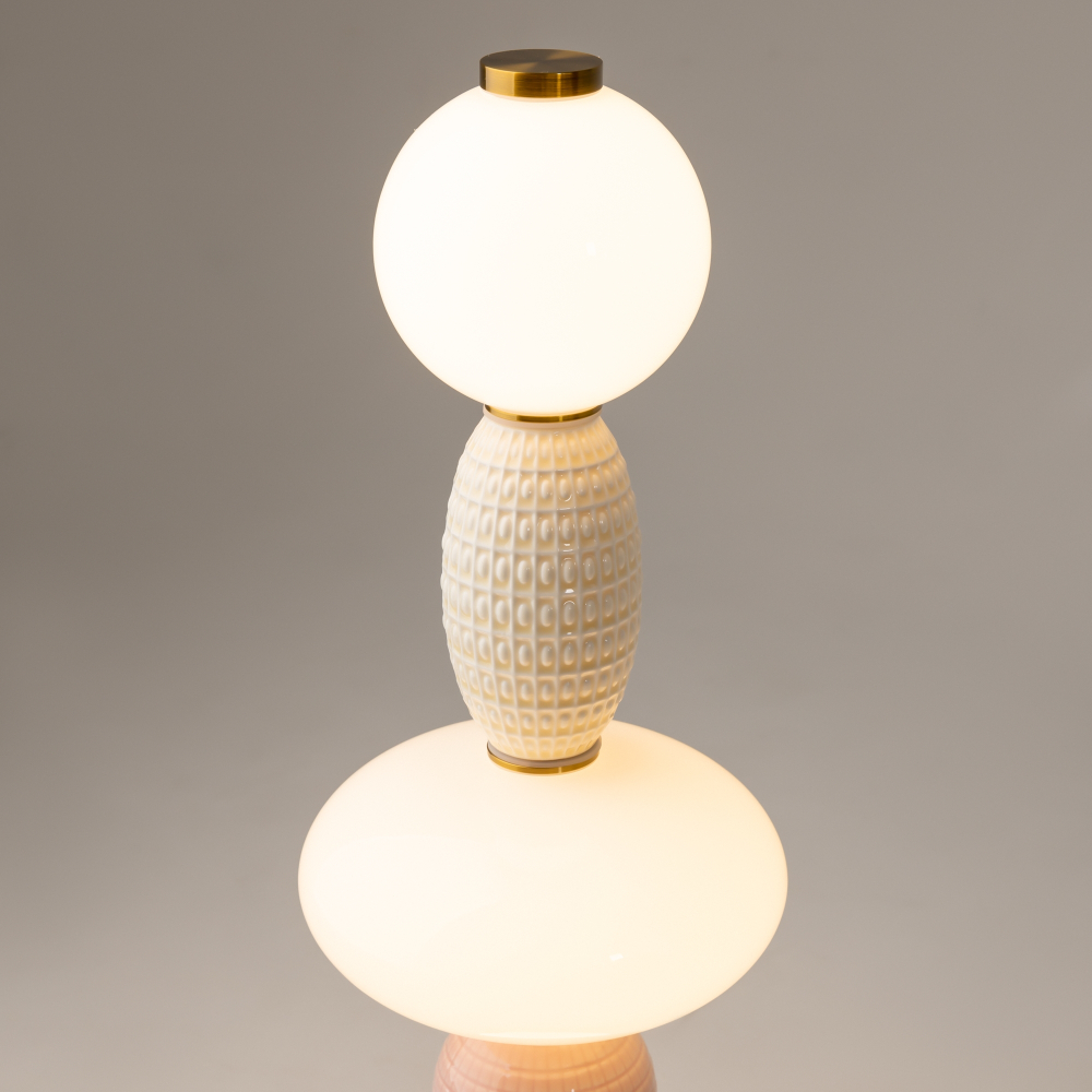 Настольная светодиодная лампа Maytoni Adore MOD297TL-L24BS3K