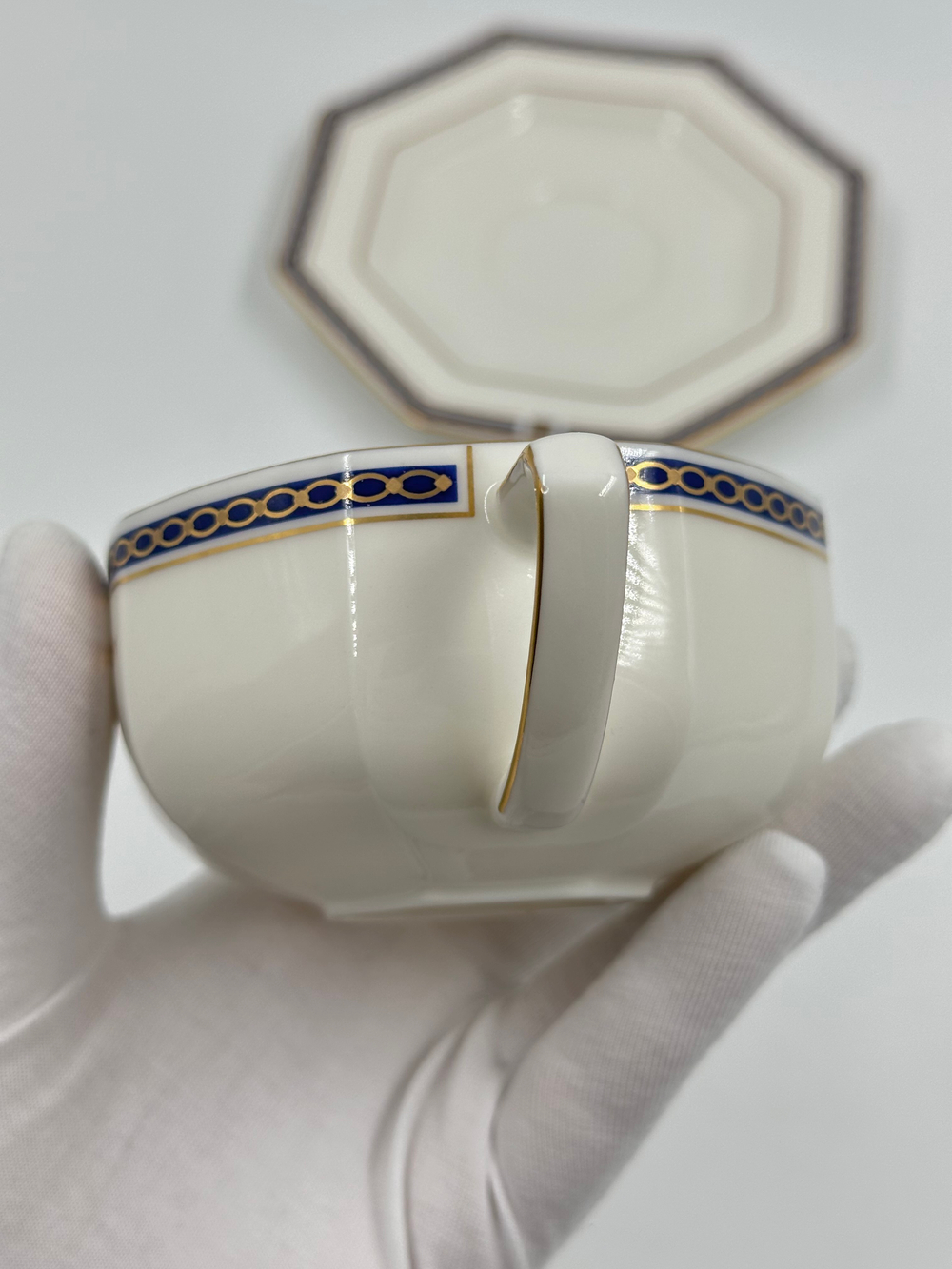 Чайная пара с тёмно-синей каймой Givenchy