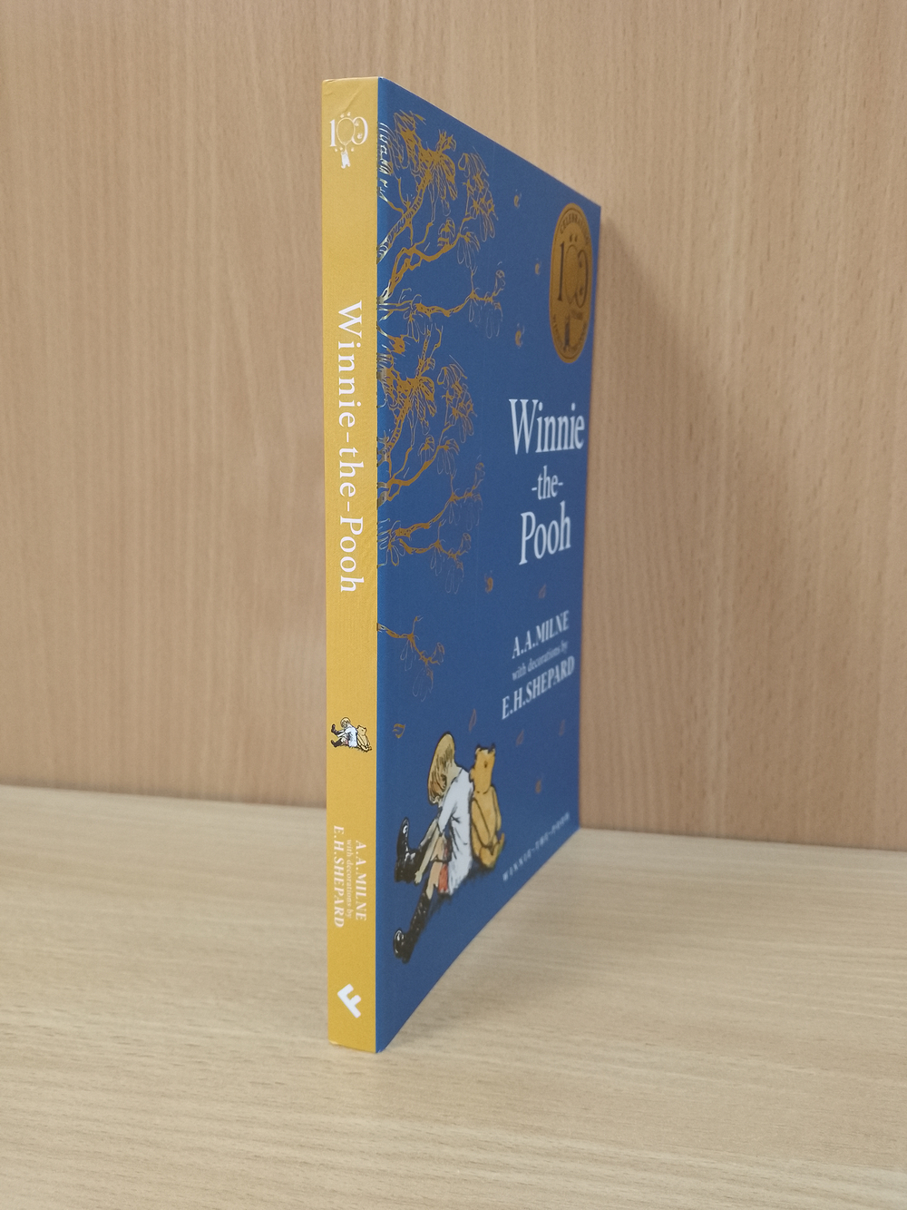 Winnie-the-Pooh (Winnie-the-Pooh – Classics 100th Anniversary)(A. A. Milne)