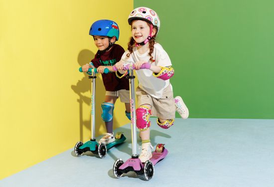 Самокат Maxi Micro Deluxe Glow (светящийся) LED зеленый мармелад