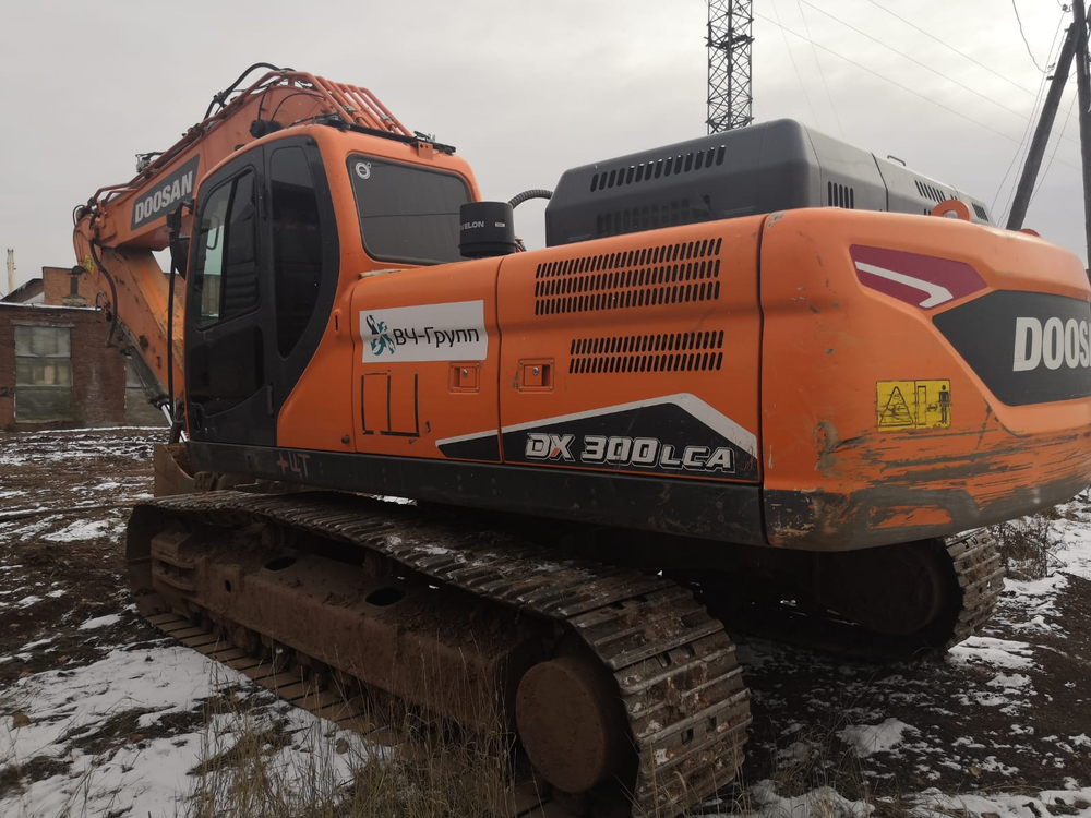 Doosan DX 300 Экскаватор DX300LCA-7M (Дизельный, 8,1 л, 188 л.с., АТ)