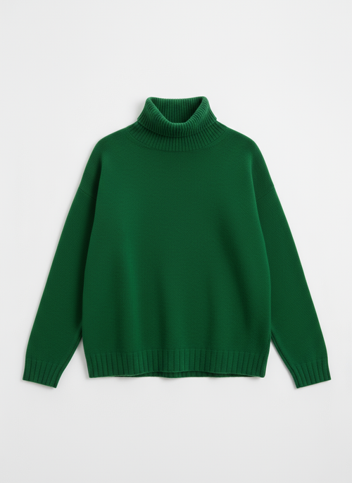 Объёмный свитер с разрезами