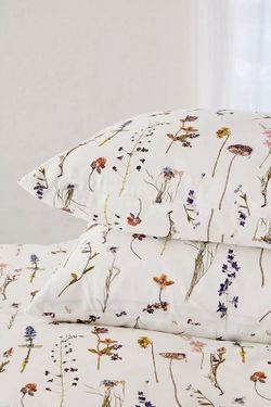 Постельное белье Сказка "Маргарита" 2-спальный Наволочка 50х70 см 2 шт Простынь 240х215 см Пододеяльник 175х215 см , перкаль