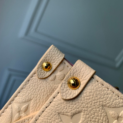 Louis Vuitton Onthego PM