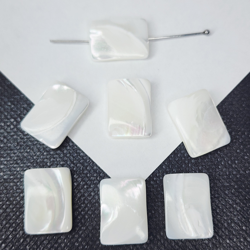 Перламутр натуральный, бусина прямоугольник, р-р 18×13мм, штучно