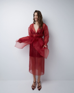 Блуза на пояске из шелковой органзы бордо