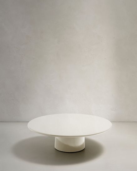 Журнальный столик Albanella из цемента с глянцевой белой отделкой Ø110 см