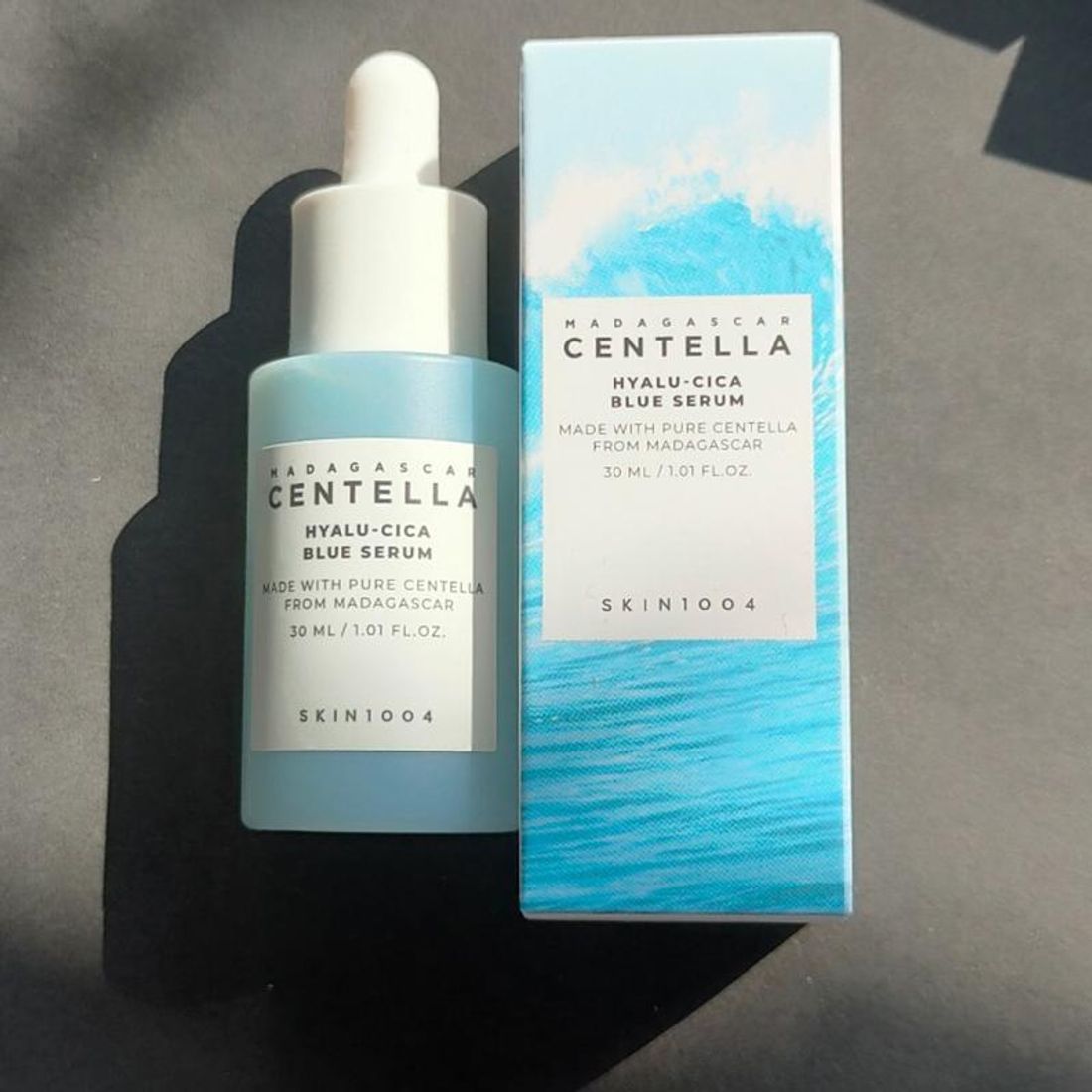 Увлажняющая сыворотка с центеллой SKIN1004 Madagascar Centella Hyalu-Cica Blue Serum 30 мл