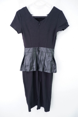 Платье Ruxara стильное 42 размер