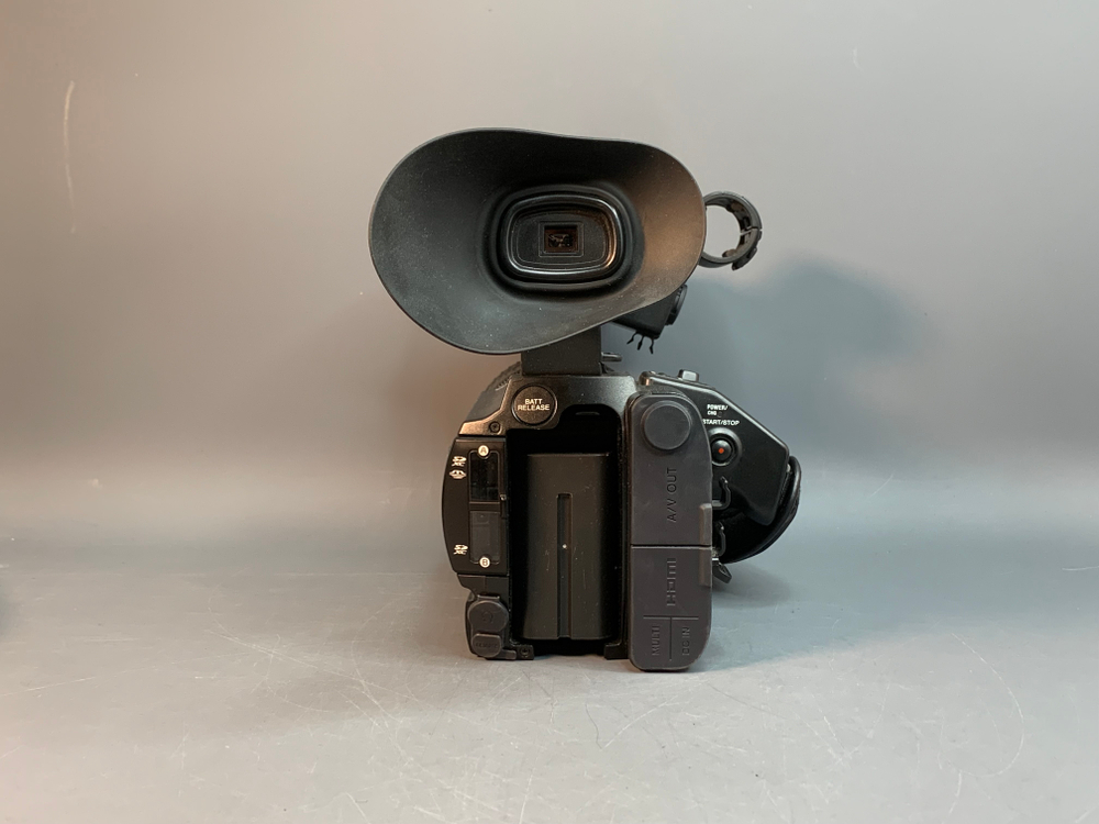 Sony HXR-NX200
