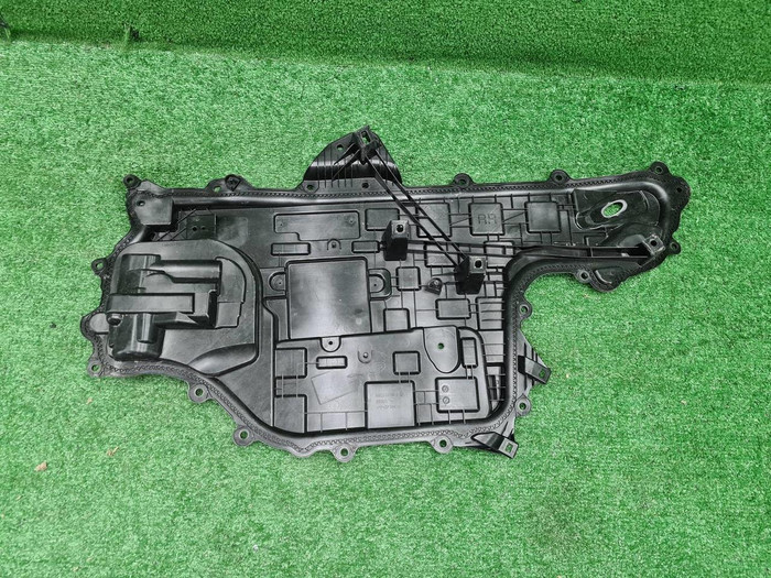 Накладка двери зад. Range Rover Vogue 5 L460 21-нв