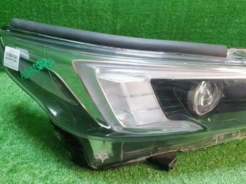 Фара правая Subaru Outback 6 (2019-2022) LED