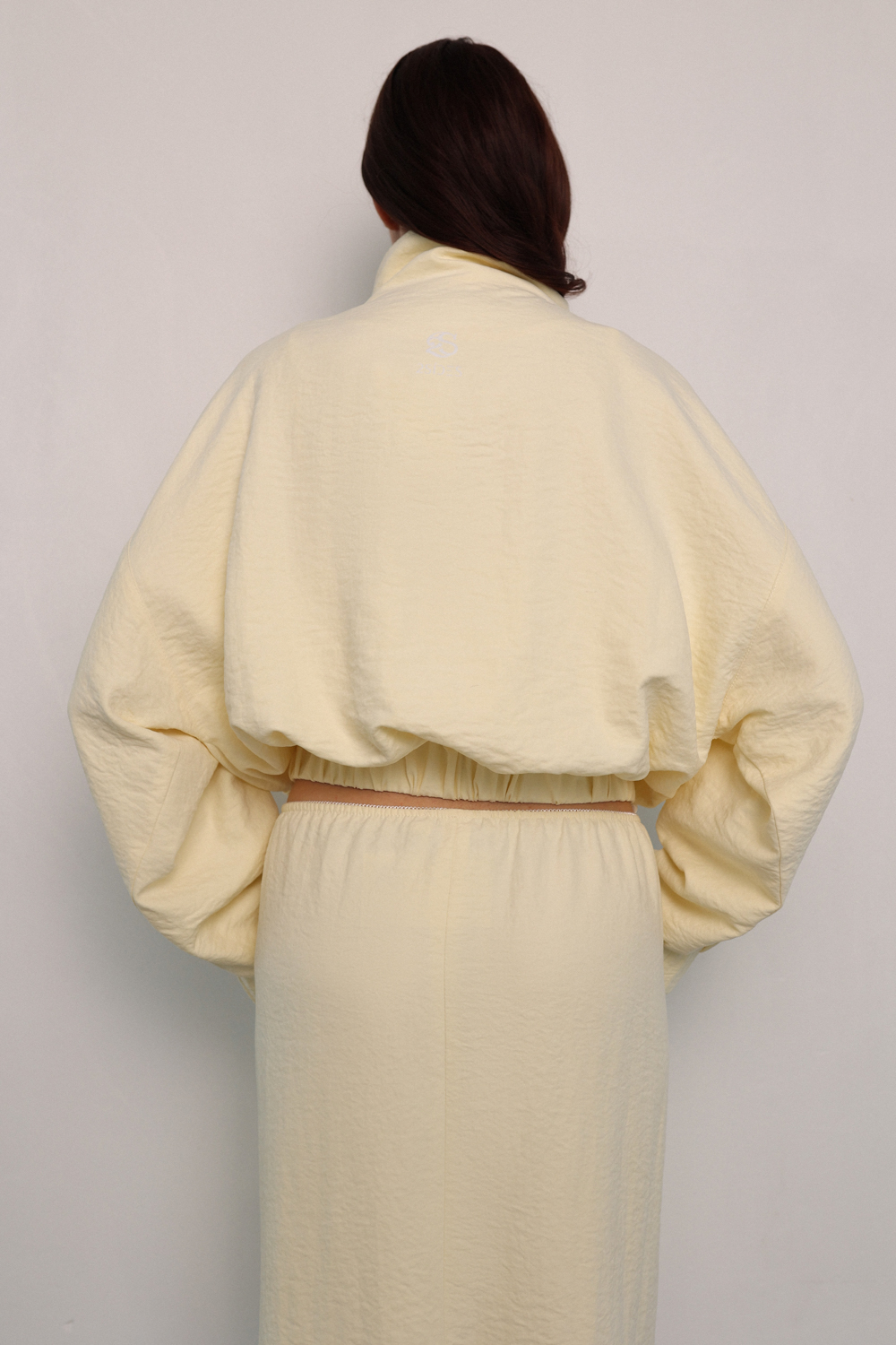 Юбка - макси с кружевом лимонная