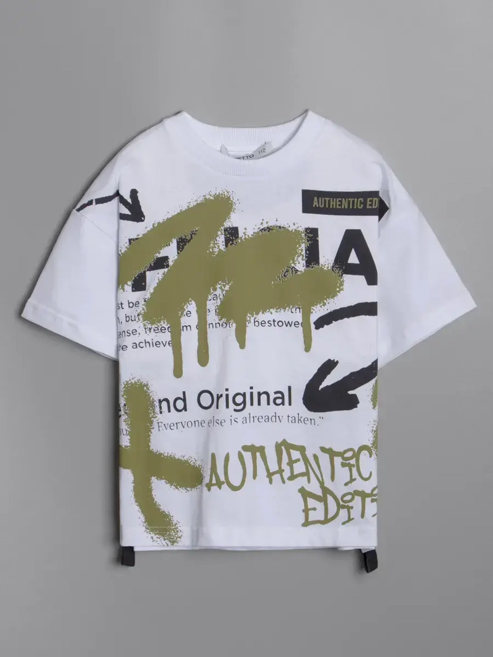 Спортивный костюм для мальчика с шортами в школу