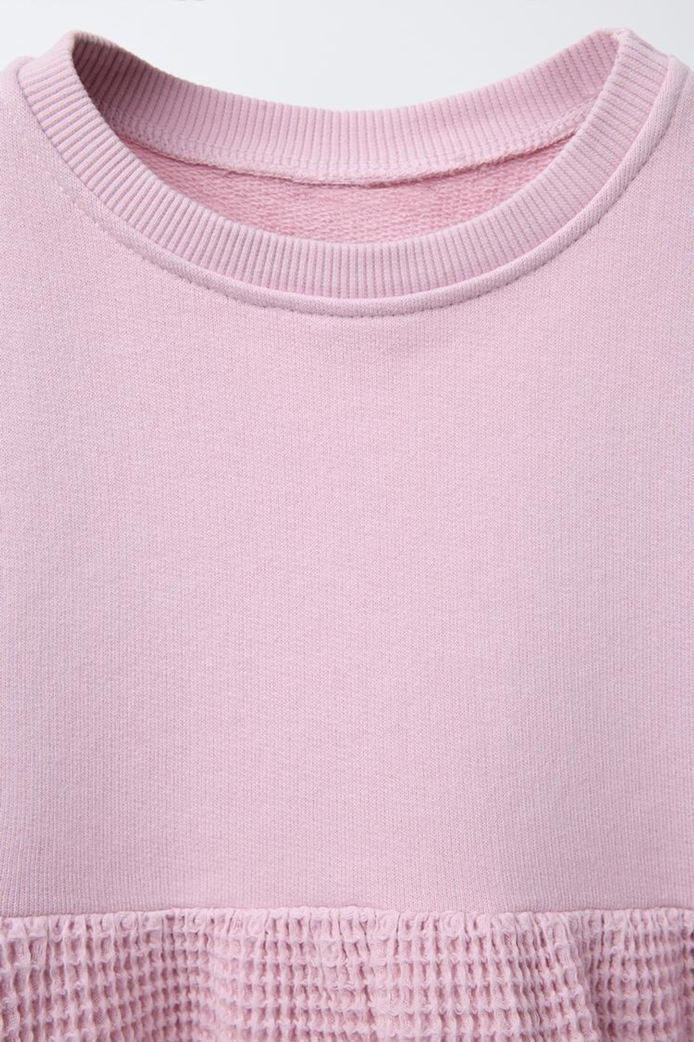 ZARA ПЛАТЬЕ ИЗ РИФЛЕНОГО ТРИКОТАЖА, РОЗОВЫЙ/ЛИЛОВЫЙ