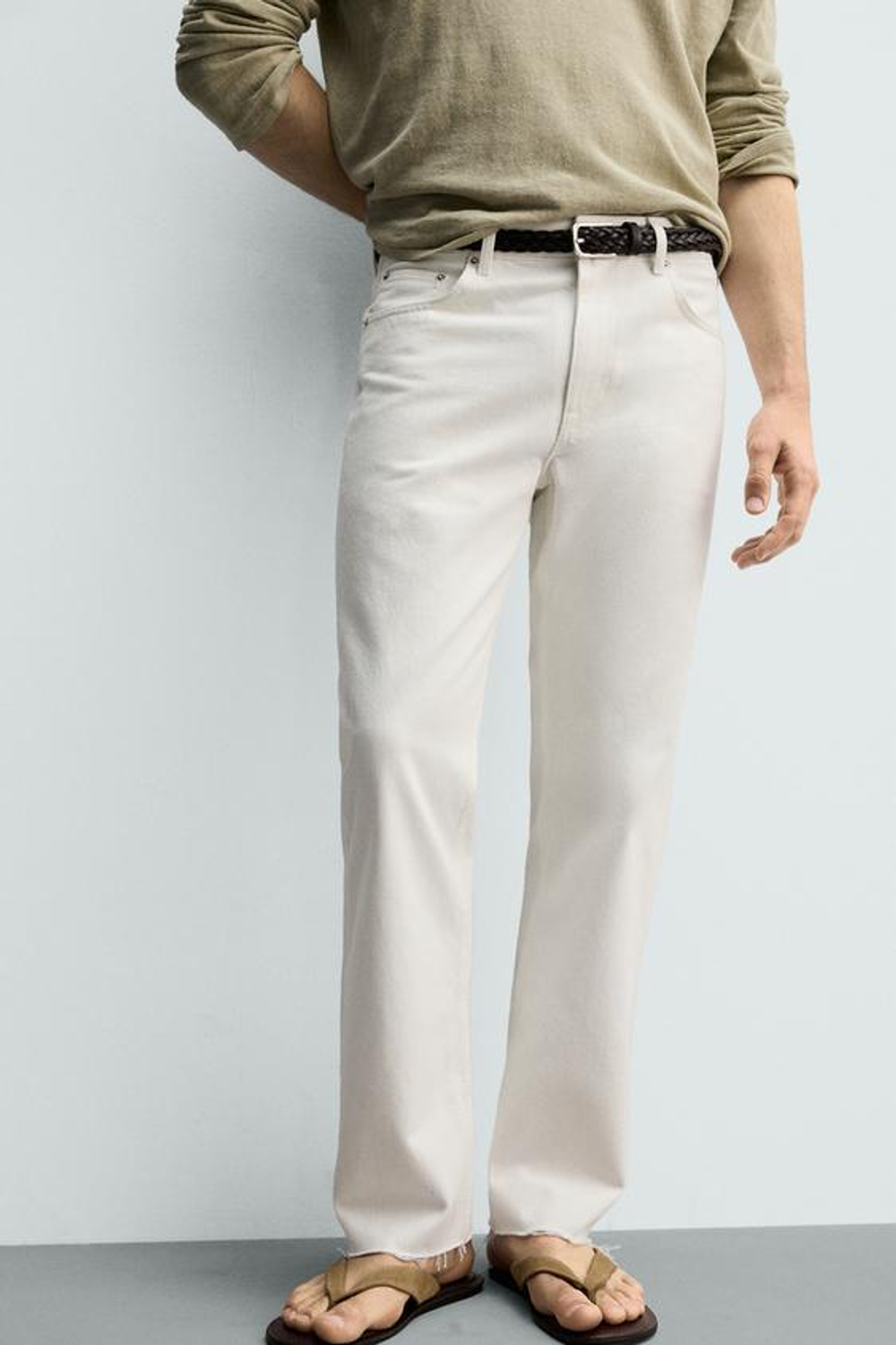 ZARA ДЖИНСЫ STRAIGHT FIT С НЕОБРАБОТАННЫМ КРАЕМ, БЕЛЫЙ