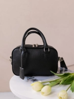 Сумка через плечо маленькая с двумя ручками