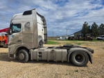 Shacman (Shaanxi) SX* 4x2 Седельный тягач SX4188YY381 (Дизельный, 12,5 л, 473 л.с., АТ)