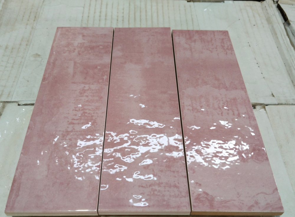 Плитка настенная Viva Rosa glossy 200x59х7 мм