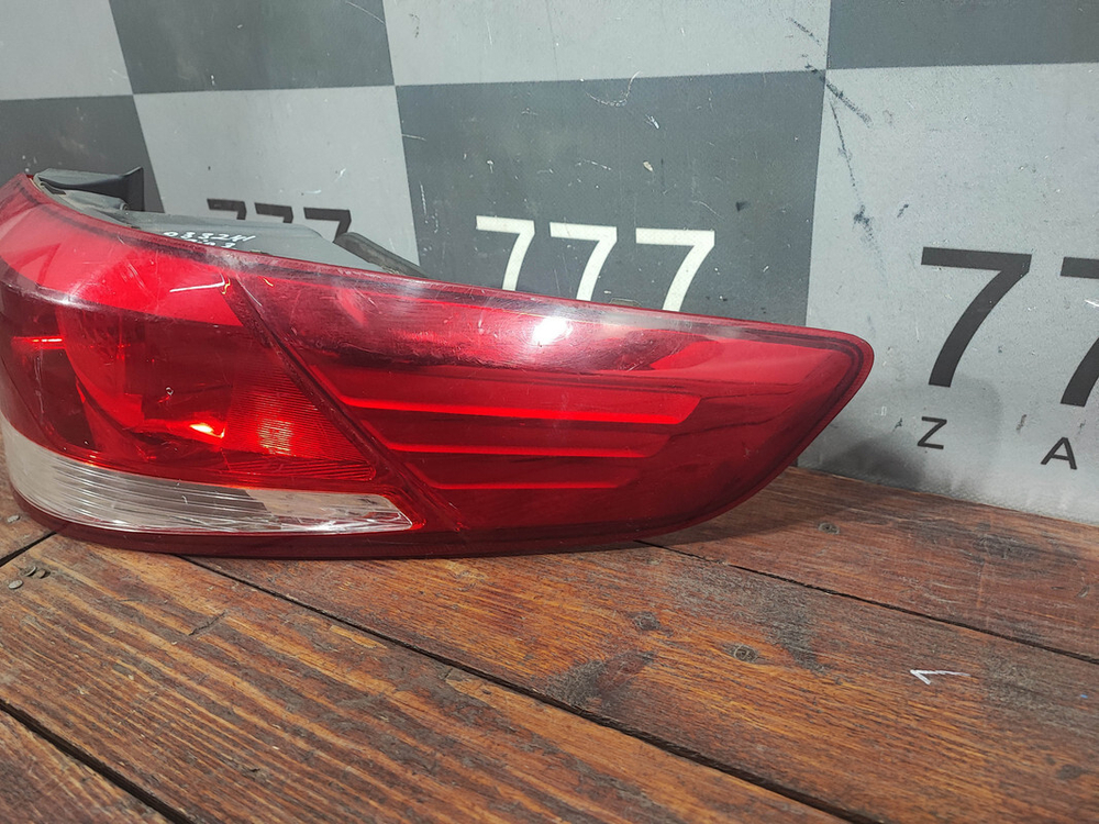 Фонарь задний правый Kia Rio 3 (QB) 15-17 Б/У Оригинал 924024X500