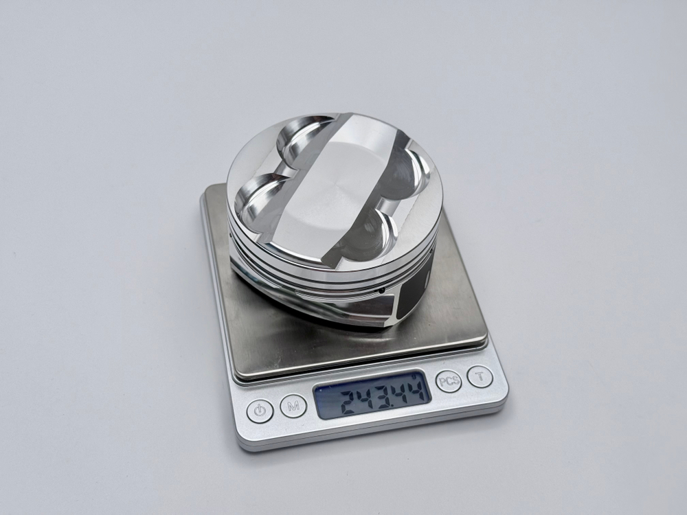 Поршни СТИ 16-кл 21126 (Приора) под клапана 32/28 пальцы 18/48