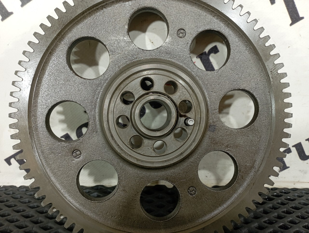 Шестерня распредвала