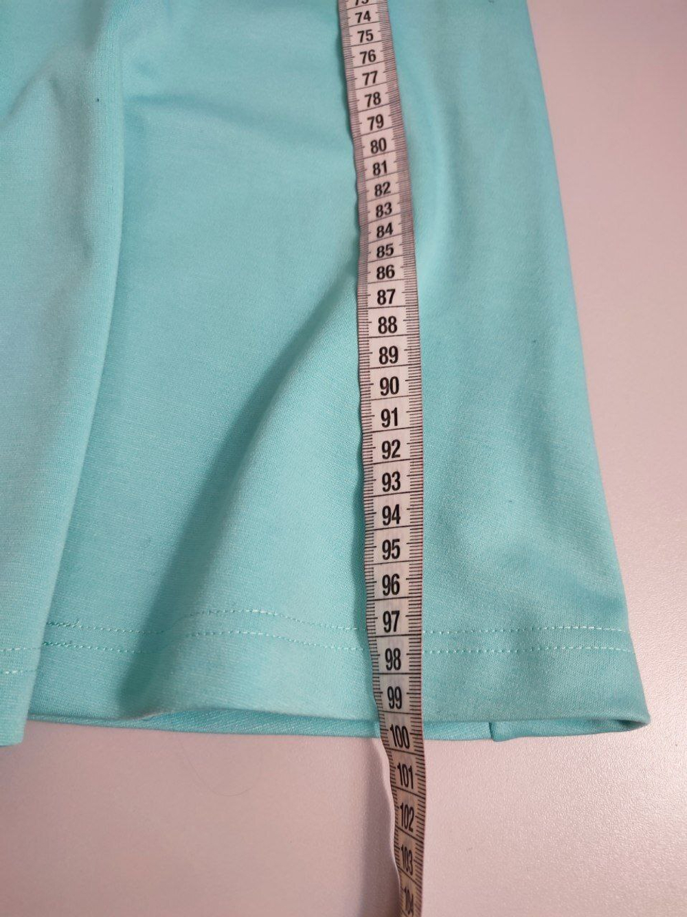 Платье  приталенное 44 размер, новое