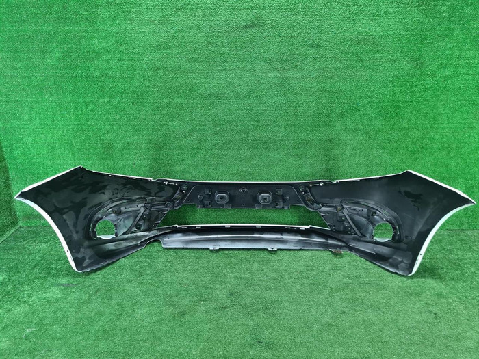 Бампер передний Lada Granta (2018-н.в.)