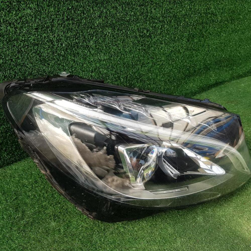 Фара правая Mercedes C w205 (2014-2018) LED