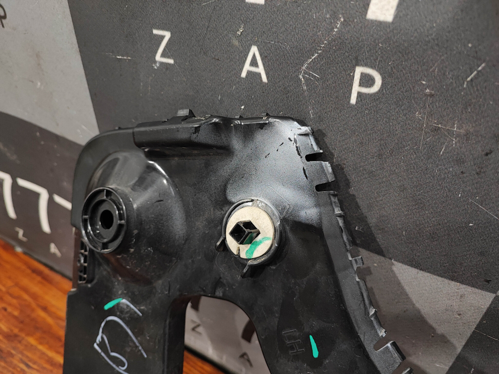 Кронштейн бампера задний левый GAC GS8 2 21-нв Б/У Оригинал 7106011DRS0000