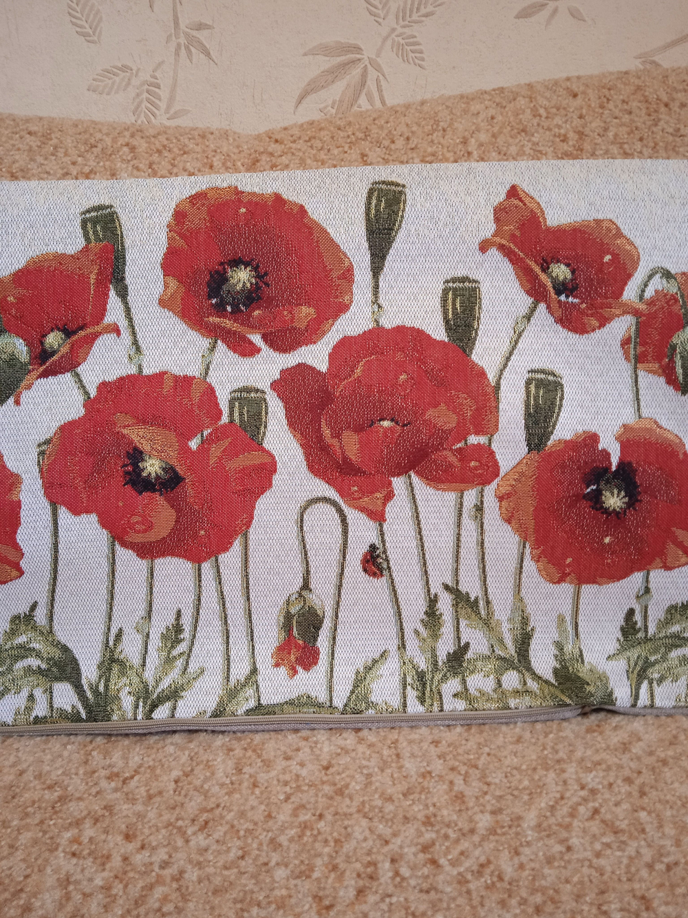 Декоративный гобеленовый чехол Маки 34х87