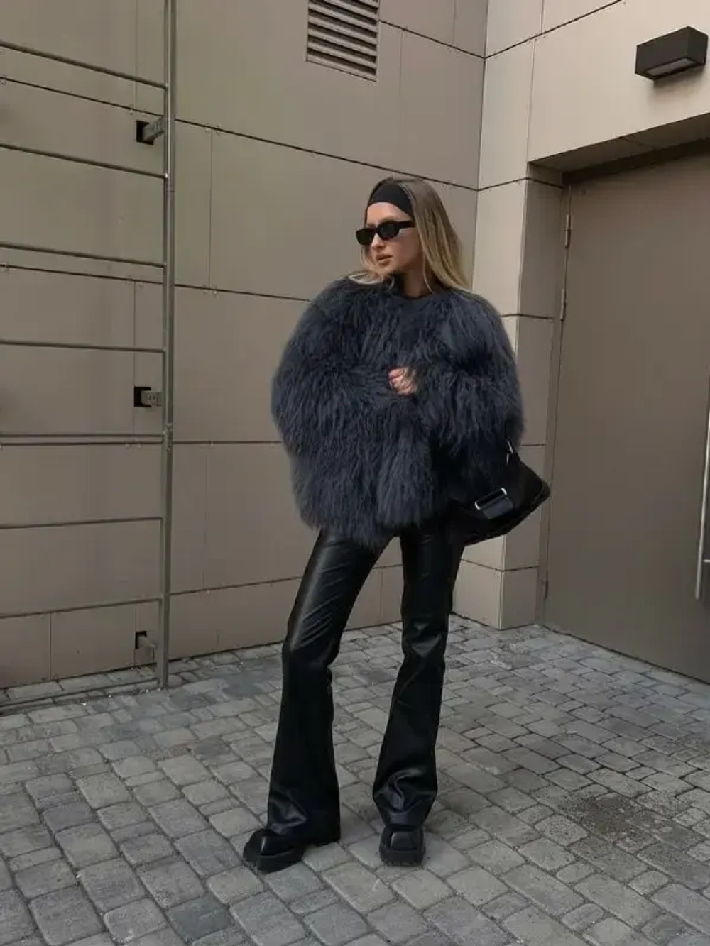 Шуба из ламы, Серая