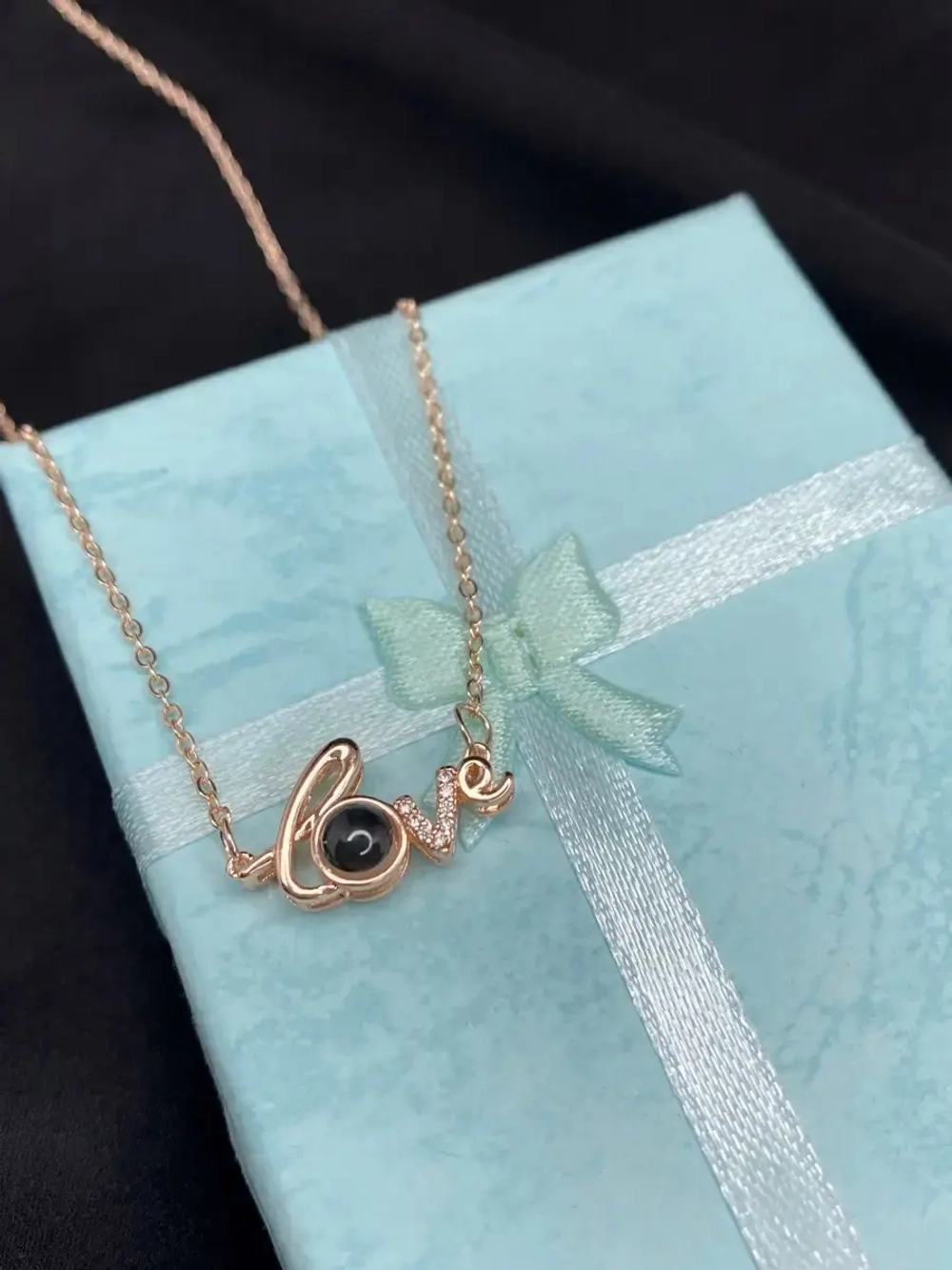 Тонкая цепочка с кулоном Я тебя люблю на 100 языках мира