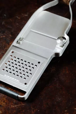 Microplane - Нож для трюфелей серии Master / артикул   43313  / GTIN 098399433134