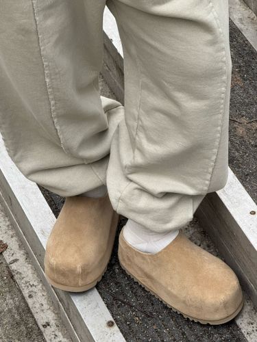 Бежевые сабо из замши