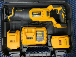 Сабельная пила аккумуляторная садовая 21Вт