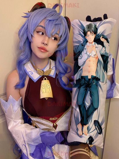 Мини дакимакура Леви Аккерман из Атака Титанов арт. M0710, 60х20 см