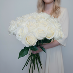 25 пионовидных импортных роз Кенди Лайт