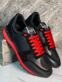 Кроссовки Valentino