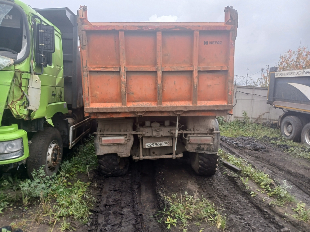 КамАЗ 65222 6x6 Самосвал 65222-53 (Дизельный, 11,8 л, 400 л.с., МТ)