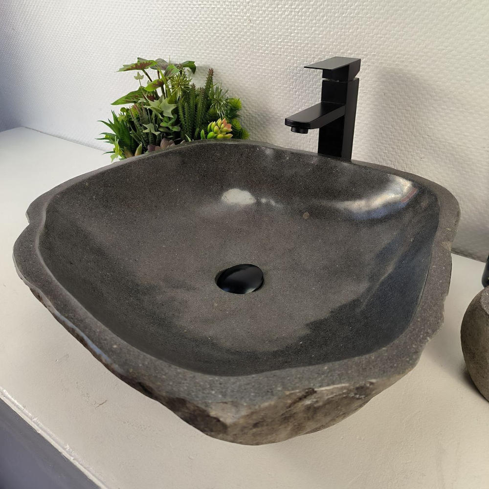 Раковина из речного камня RS-65405 52*52*16 0862