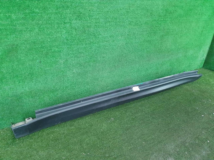 Накладка порога левая Suzuki Vitara (2014-н.в.)